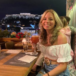 Meet your Posher, Stephanie